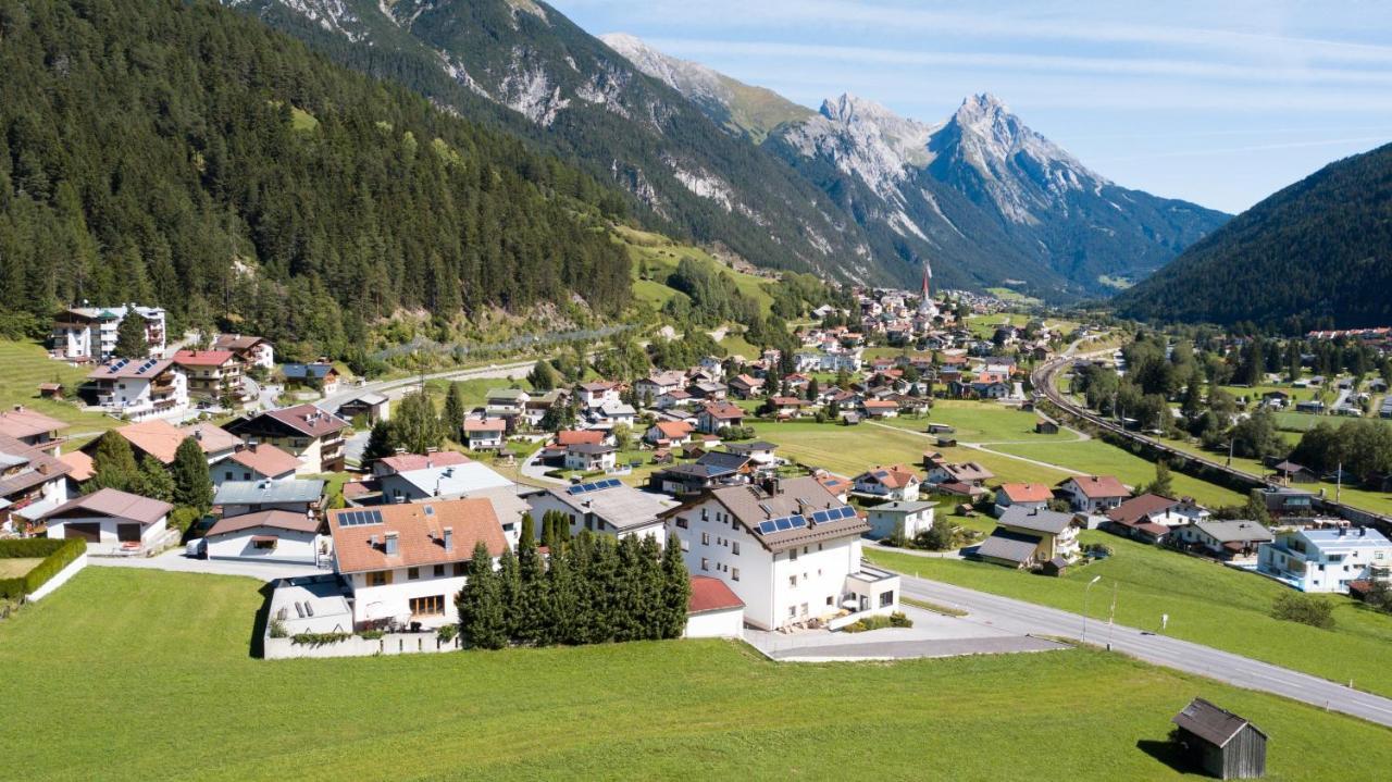 Pension Angelika Петной-ам-Арльберг Экстерьер фото